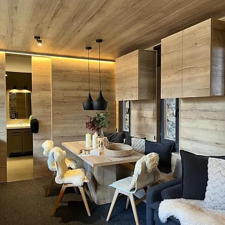 Refugio En El Bosque Apartament La Molina (Girona)